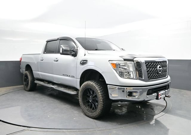 Used 2016 Nissan Titan XD AWD/4WD image 4