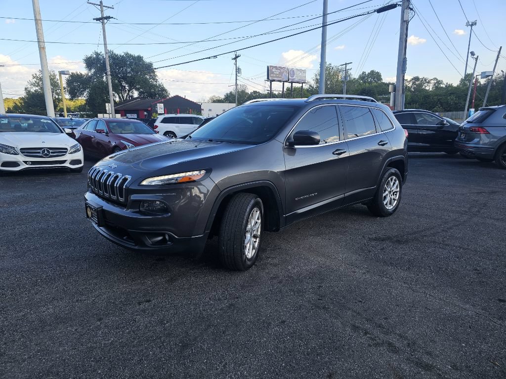 Used 2016 Jeep Cherokee Latitude w/ Safety/Convenience Group AWD/4WD image 8