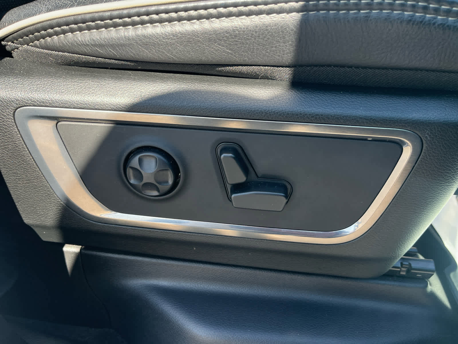 Used 2021 RAM 1500 Limited AWD/4WD image 52