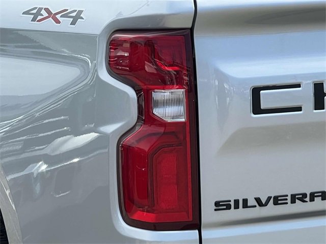 Certified 2022 Chevrolet Silverado 1500 Custom w/ LPO, Dark Essentials Package image 10