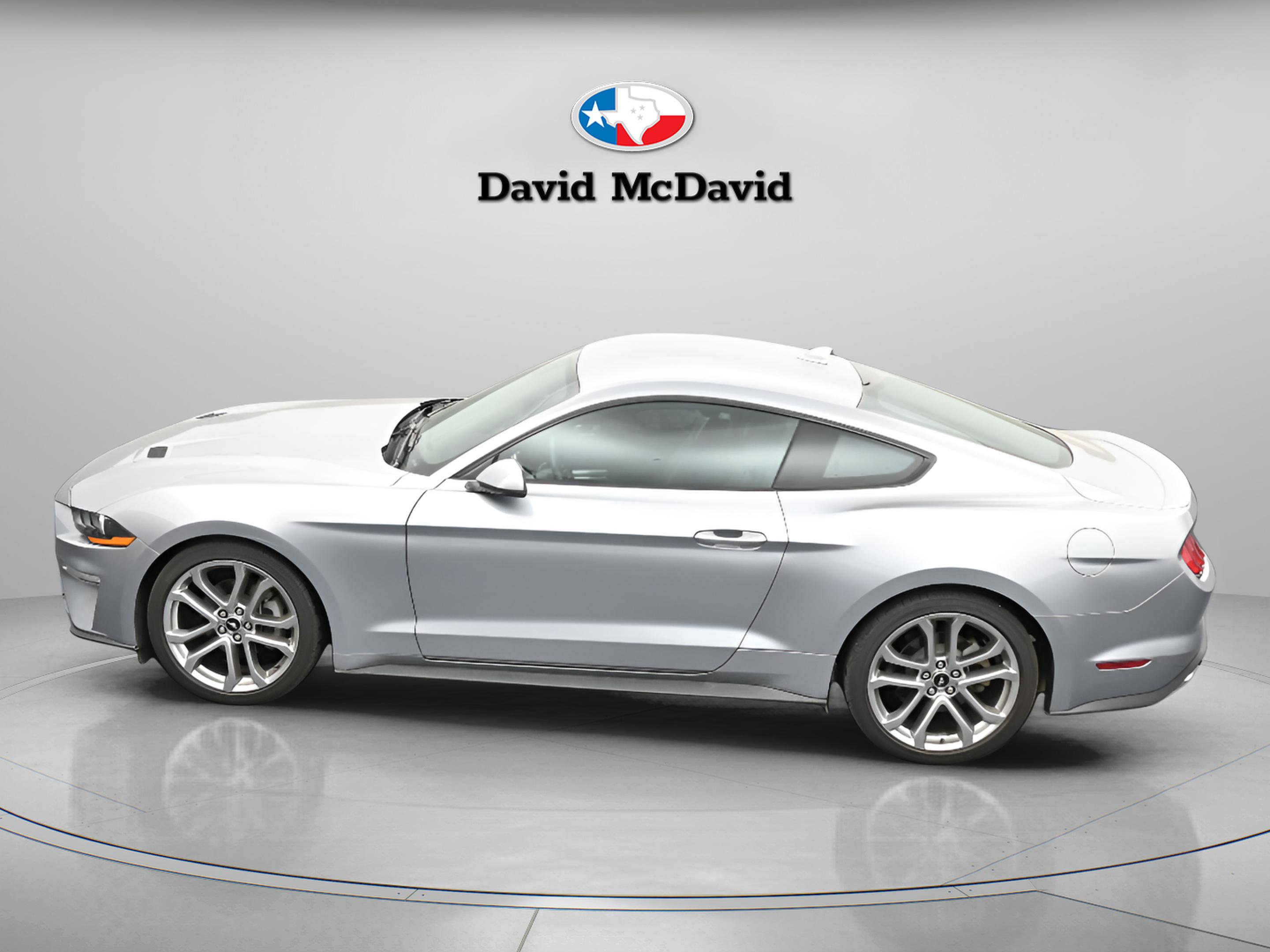 Used 2022 Ford Mustang Premium w/ Equipment Group 201A image 6