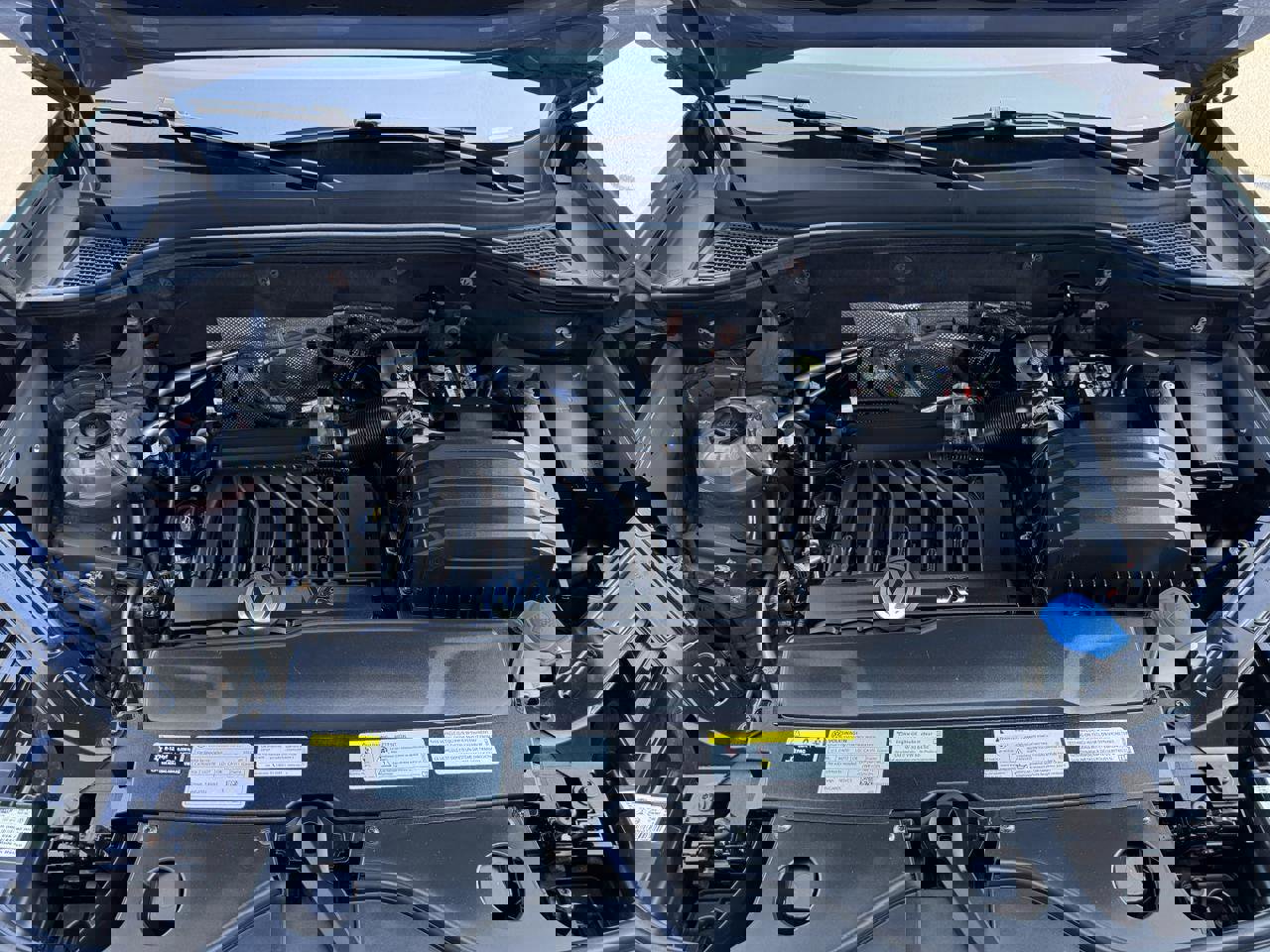 Used 2022 Volkswagen Atlas Cross Sport SEL Premium R-Line image 28