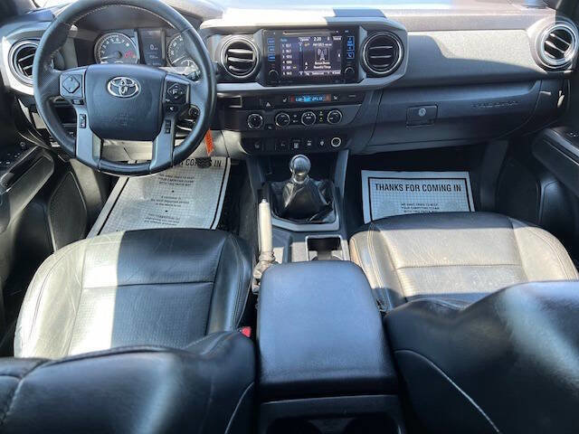 Used 2019 Toyota Tacoma TRD Sport image 20