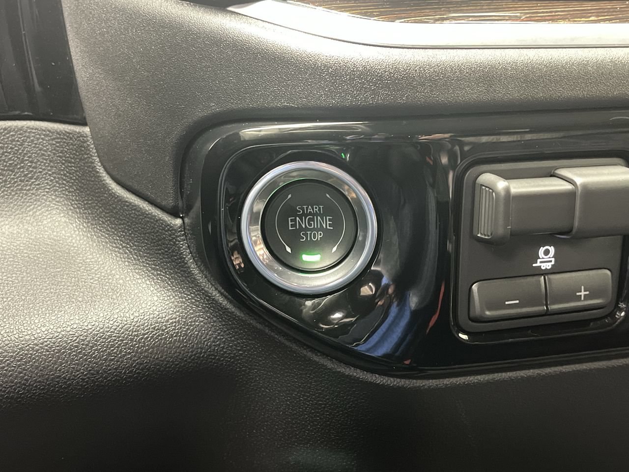 New 2026 GMC Sierra 1500 SLE AWD/4WD image 22