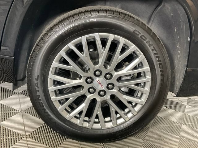 Used 2025 GMC Acadia Denali w/ Super Cruise Package FWD image 40