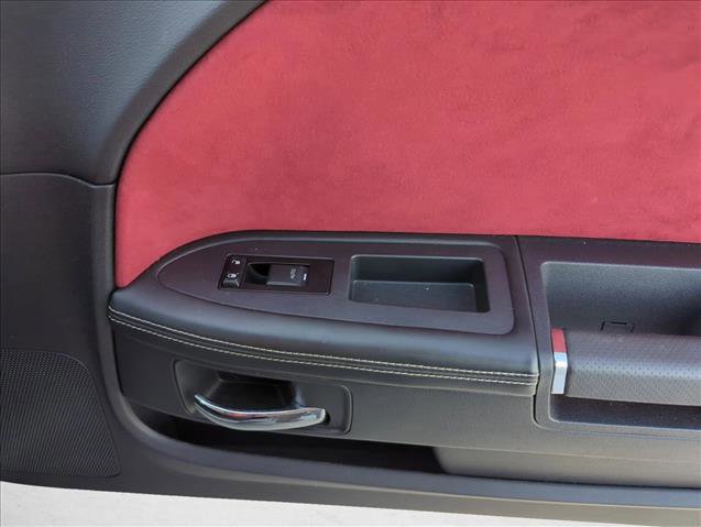 Used 2013 Dodge Challenger SRT8 w/ Premium Sound Group image 26