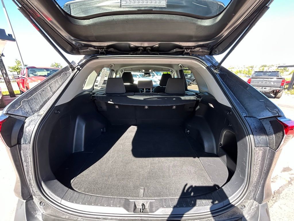 Used 2024 Toyota RAV4 XLE image 29