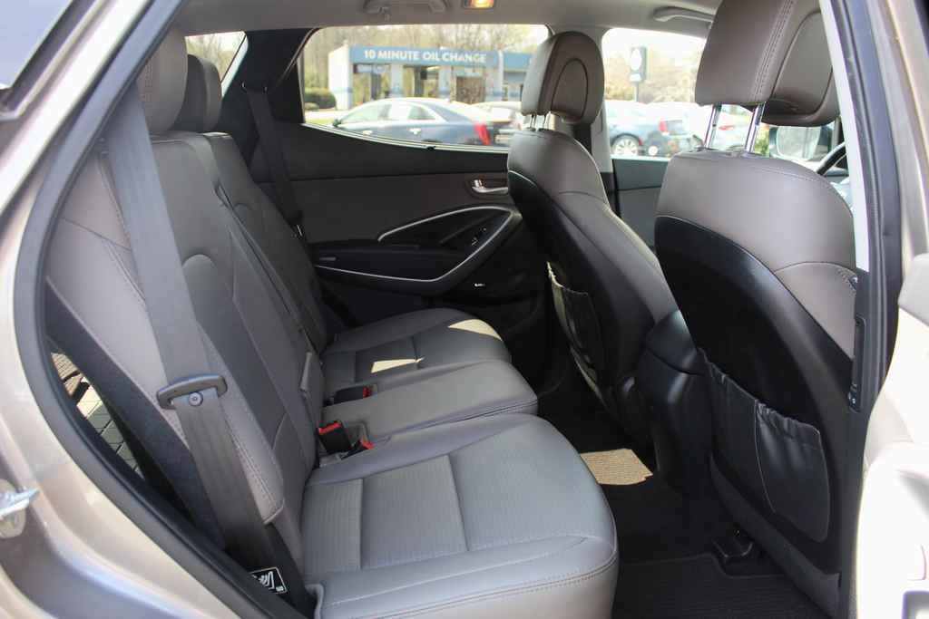 Used 2016 Hyundai Santa Fe Sport 2.0T w/ Option Group 05 image 30