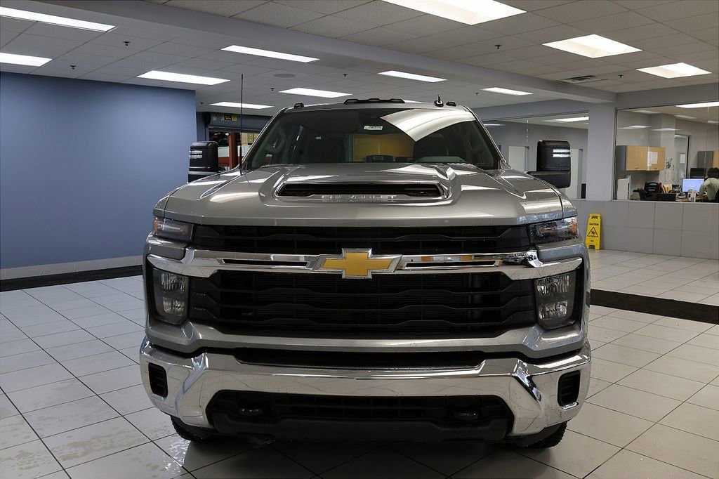 New 2026 Chevrolet Silverado 2500 LT w/ Snow Plow Prep/Camper Package AWD/4WD image 9
