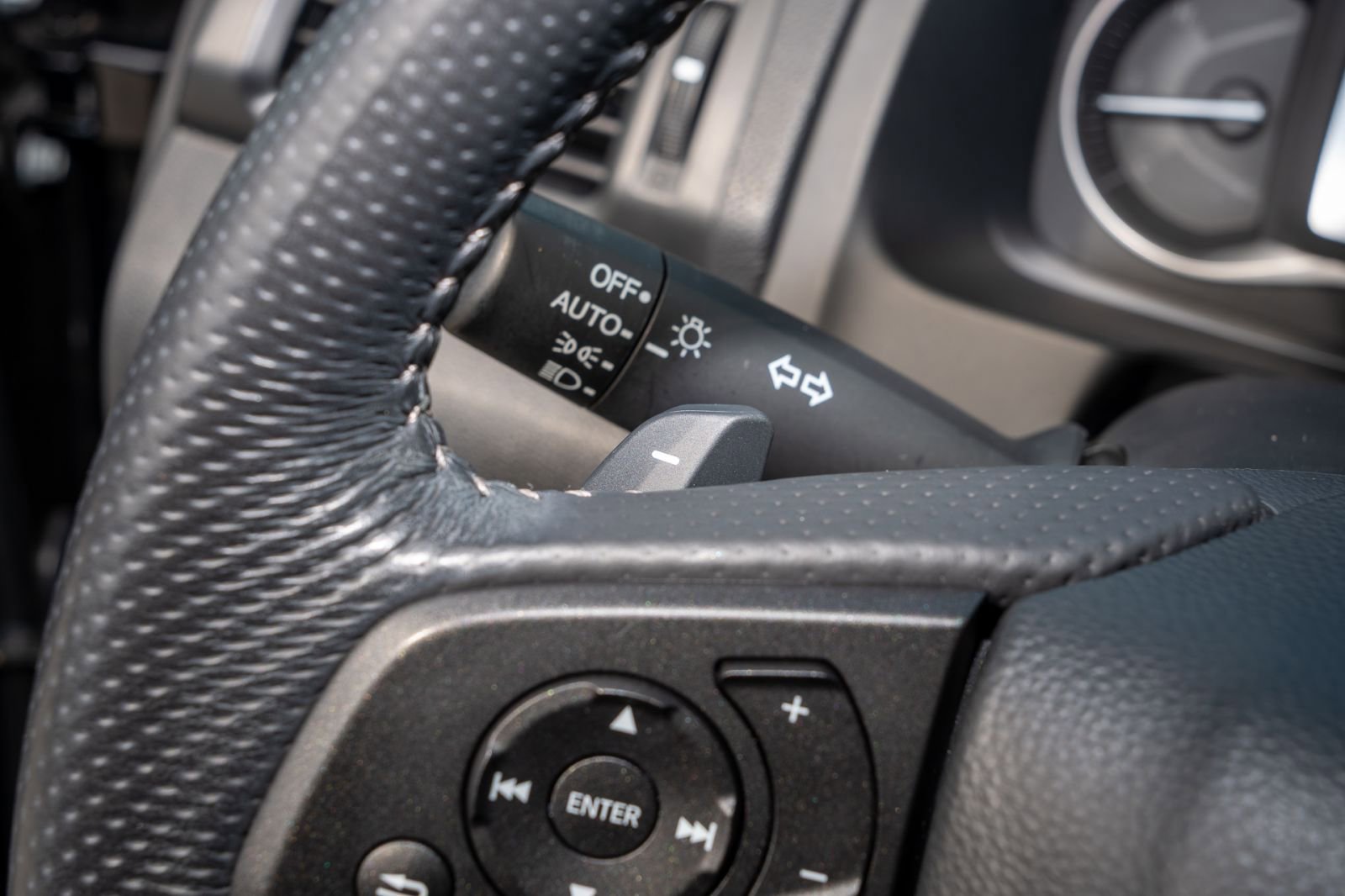 Certified 2025 Honda Passport EX-L image 33