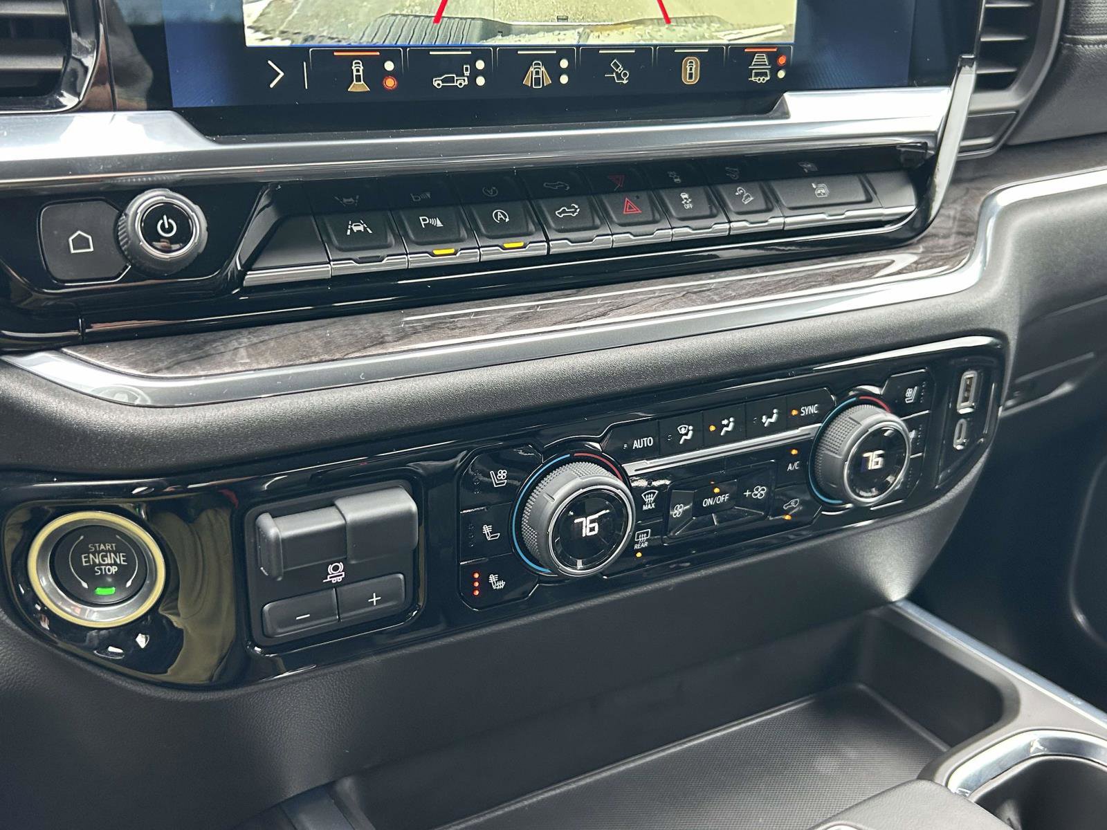 Used 2024 Chevrolet Silverado 1500 LTZ image 24