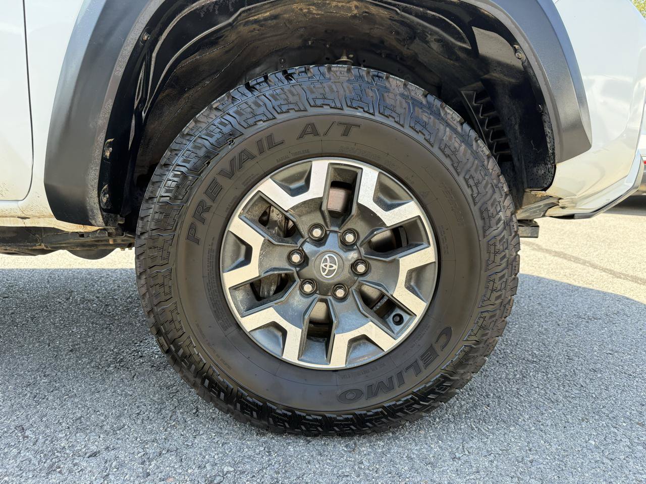 Used 2021 Toyota Tacoma TRD Off-Road RWD image 38