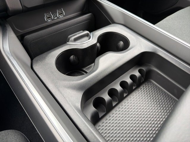 New 2026 RAM 1500 4x4 Crew Cab image 16