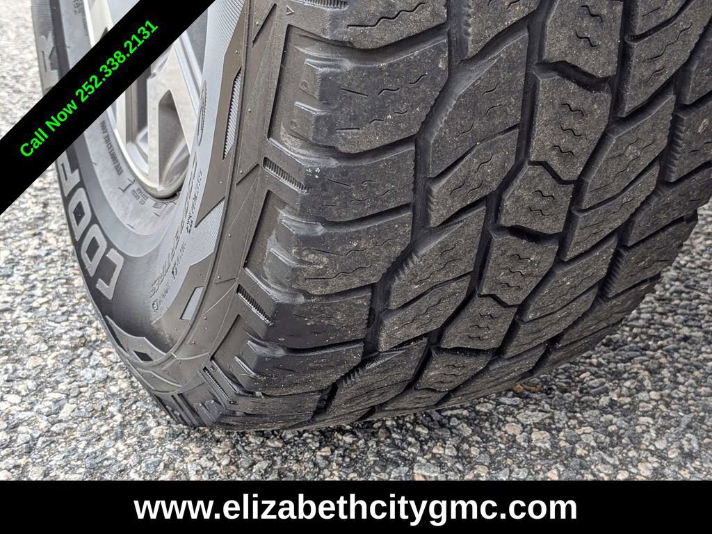 Used 2019 Toyota Tacoma SR image 13