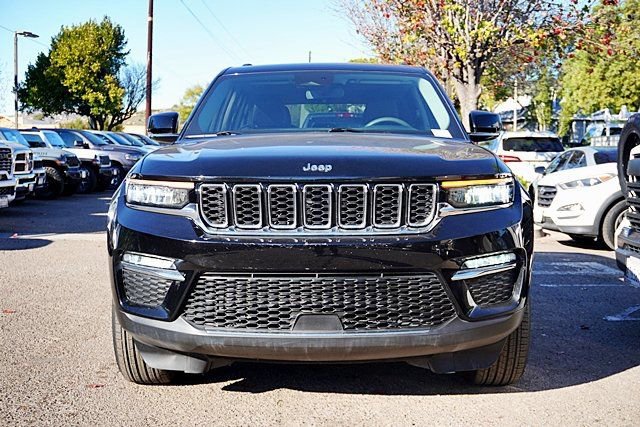 Used 2023 Jeep Grand Cherokee Limited w/ Trailer Tow Prep Group (B) image 5
