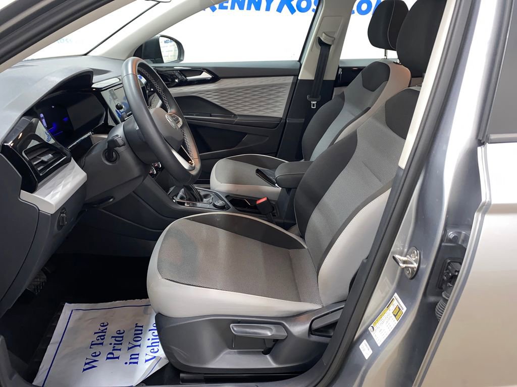 Used 2024 Volkswagen Taos S image 9