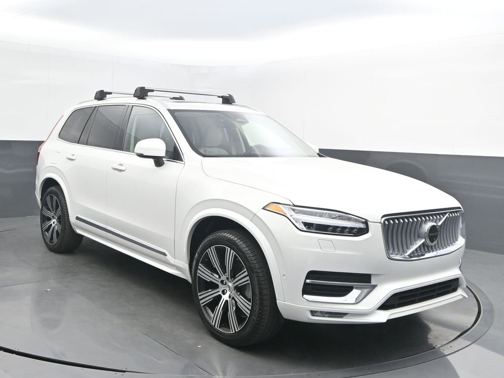 Certified 2024 Volvo XC90 B6 Ultimate w/ Lounge Package image 9