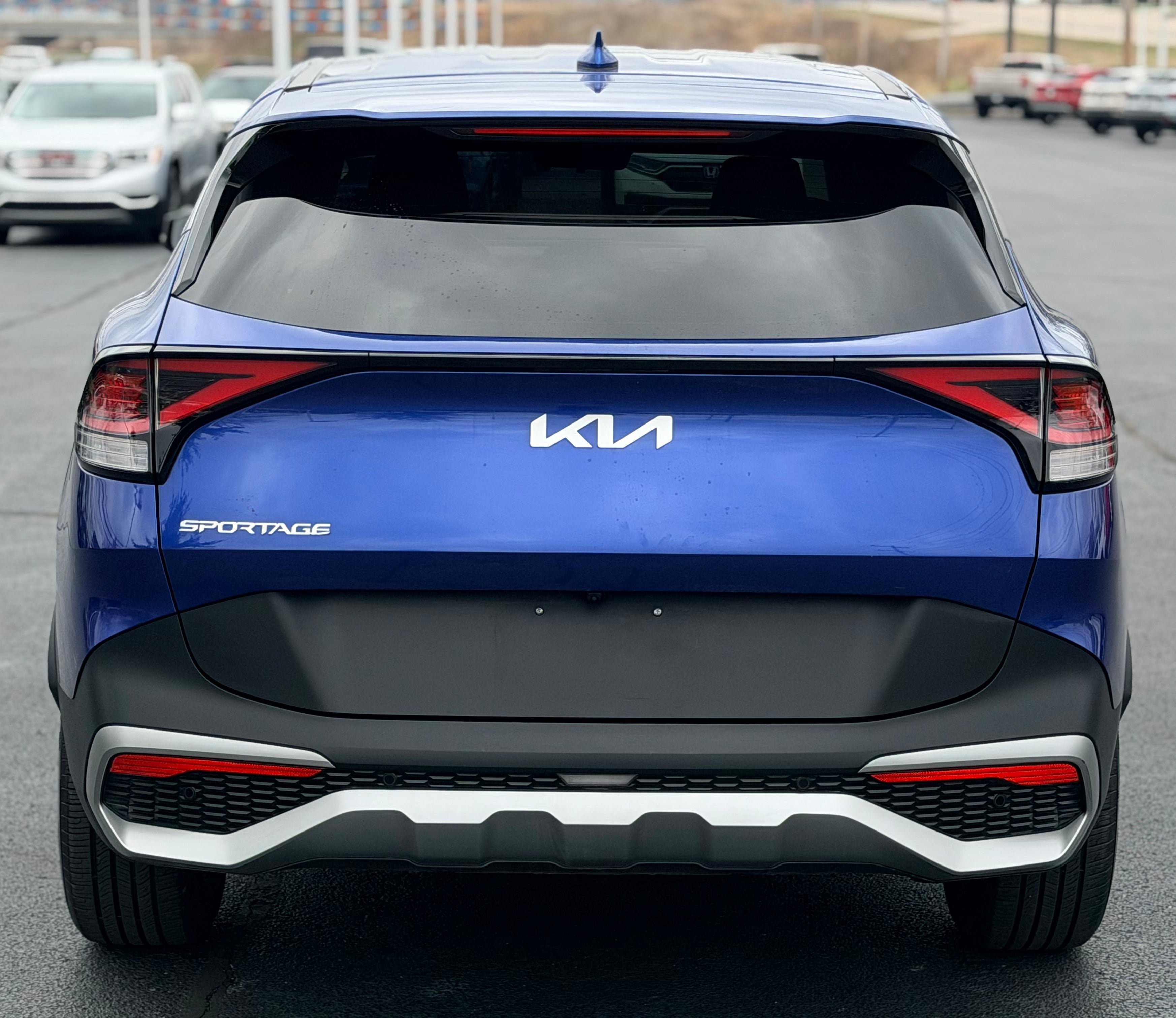 Used 2023 Kia Sportage EX FWD image 6