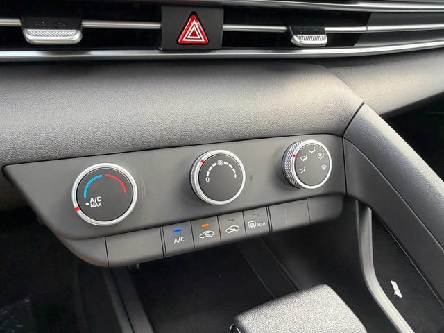 New 2026 Hyundai Elantra SE w/ Cargo Package image 11