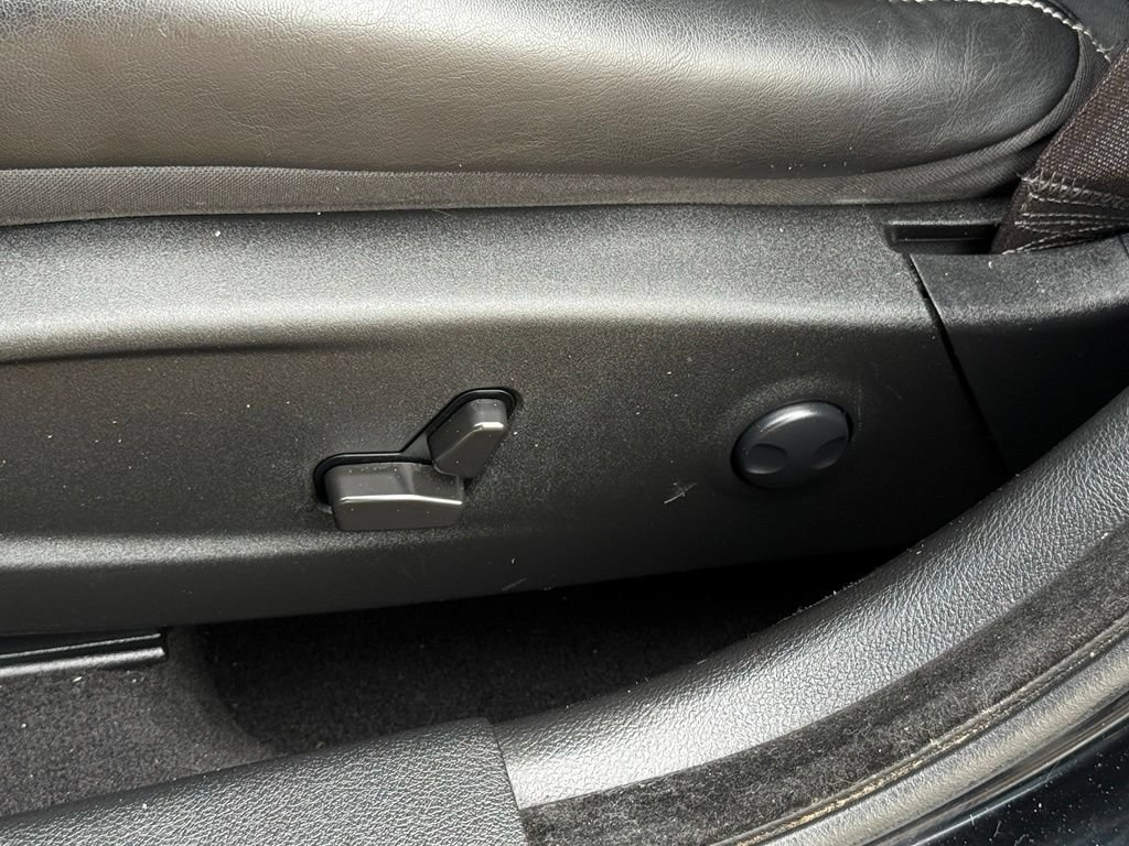 Used 2022 Chrysler 300 S RWD image 29