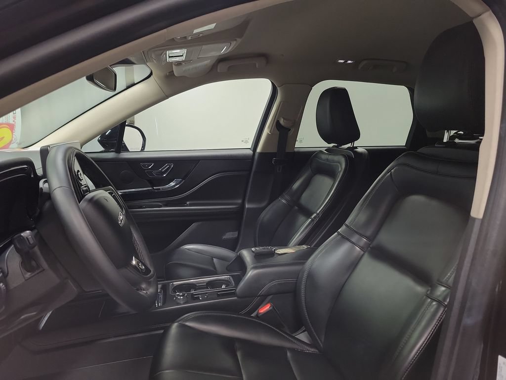 Used 2023 Lincoln Corsair FWD image 12