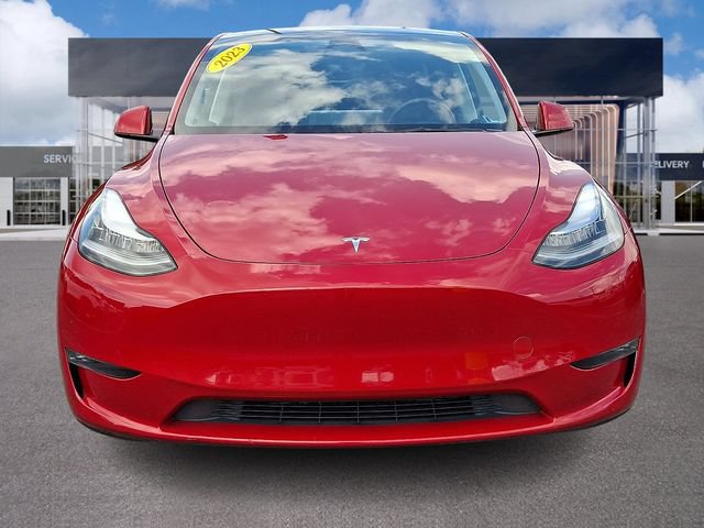 Used 2023 Tesla Model Y Long Range AWD/4WD image 2
