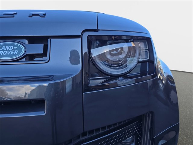 New 2025 Land Rover Defender 110 V8 image 18