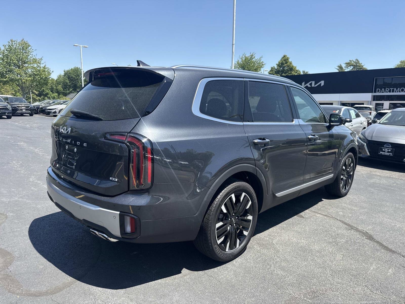 Used 2024 Kia Telluride SX Prestige AWD/4WD image 8