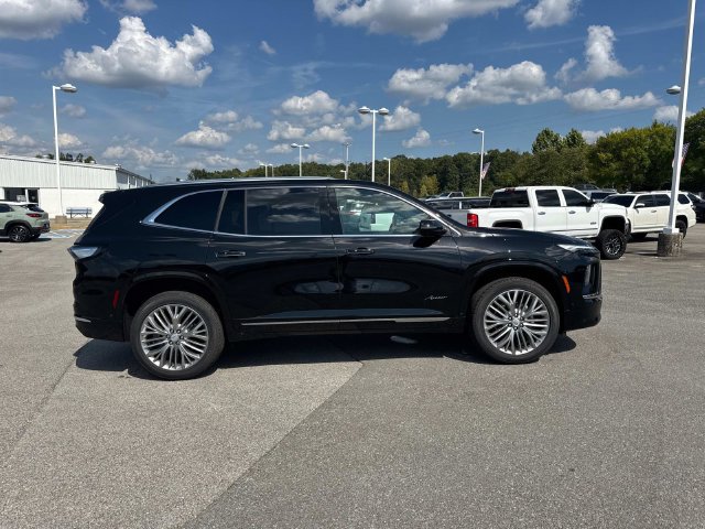 New 2027 Buick Enclave Avenir w/ LPO, Illumination Package FWD image 3