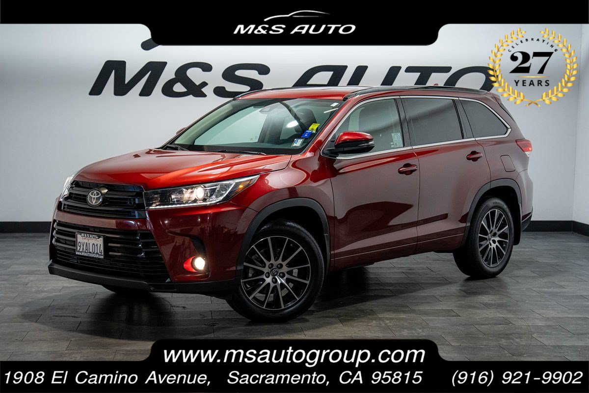 Used 2018 Toyota Highlander SE AWD/4WD image 1