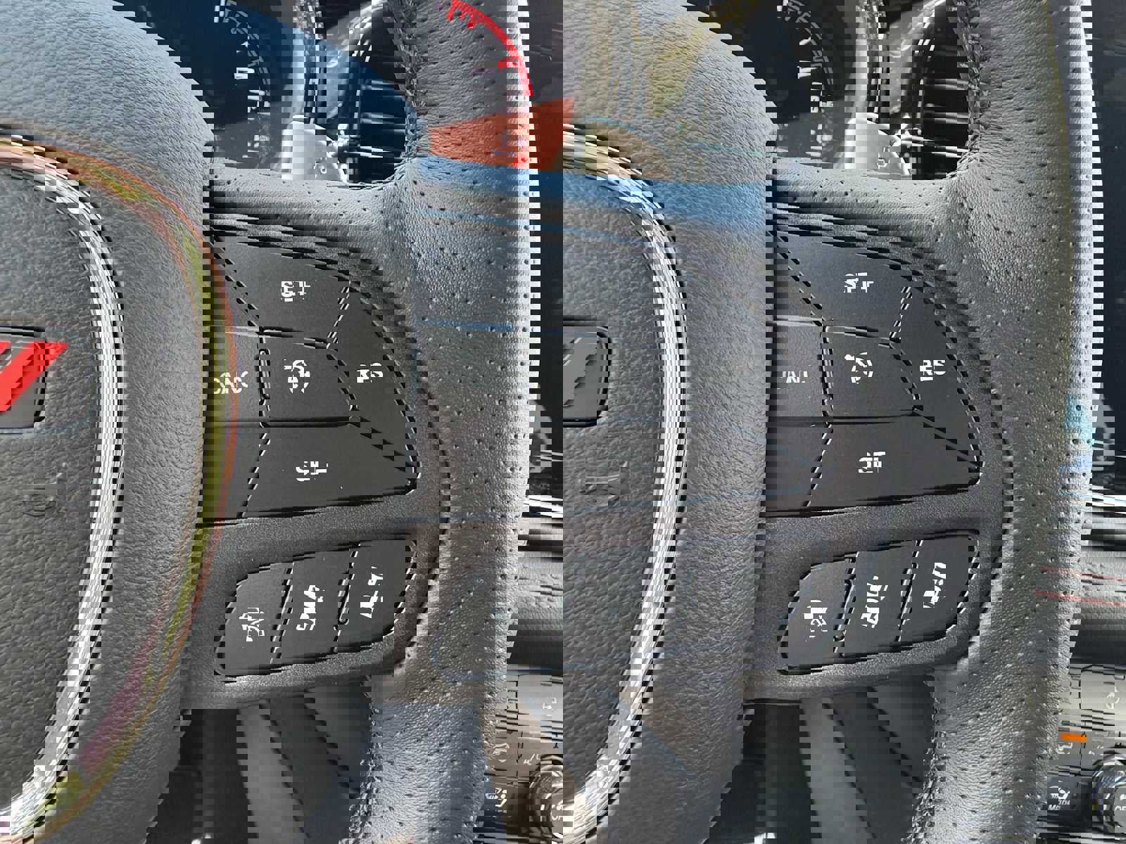 New 2026 Dodge Durango R/T w/ Blacktop Redline Package image 31