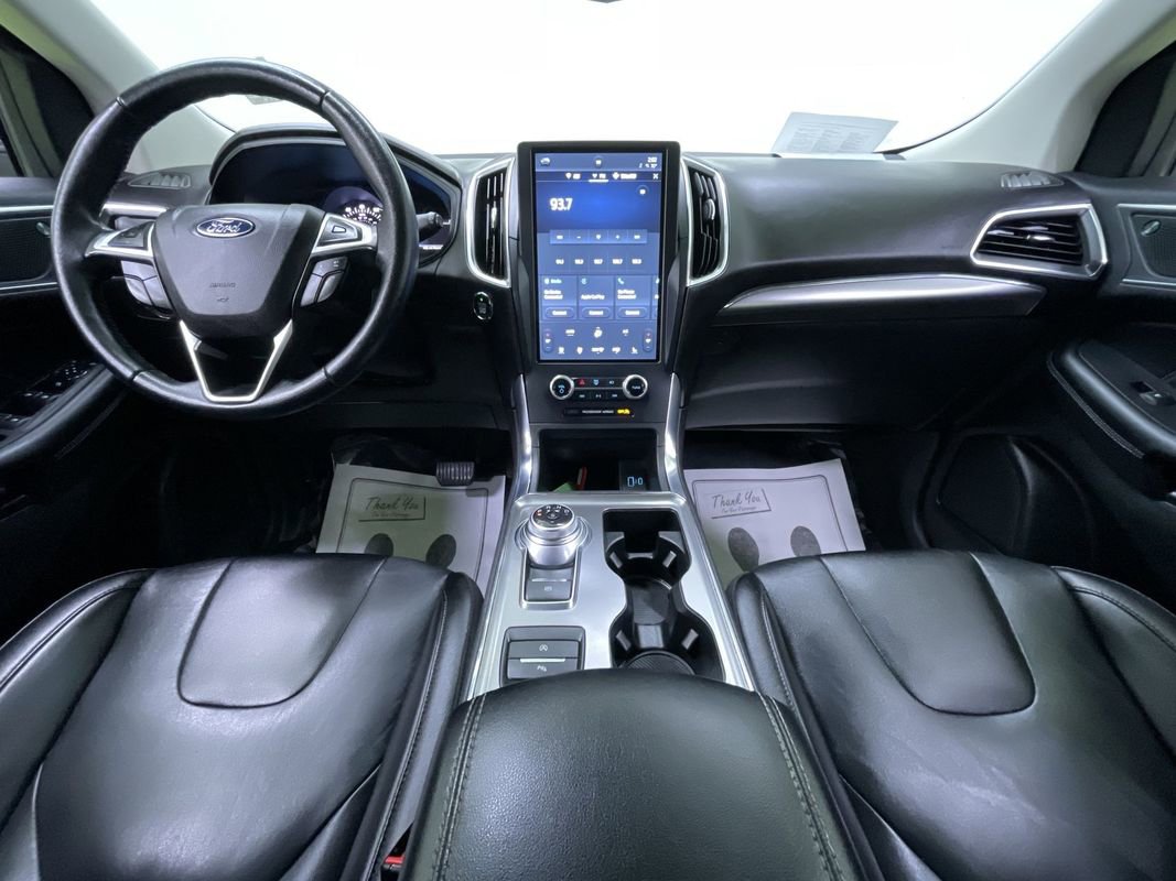 Used 2022 Ford Edge Titanium image 18