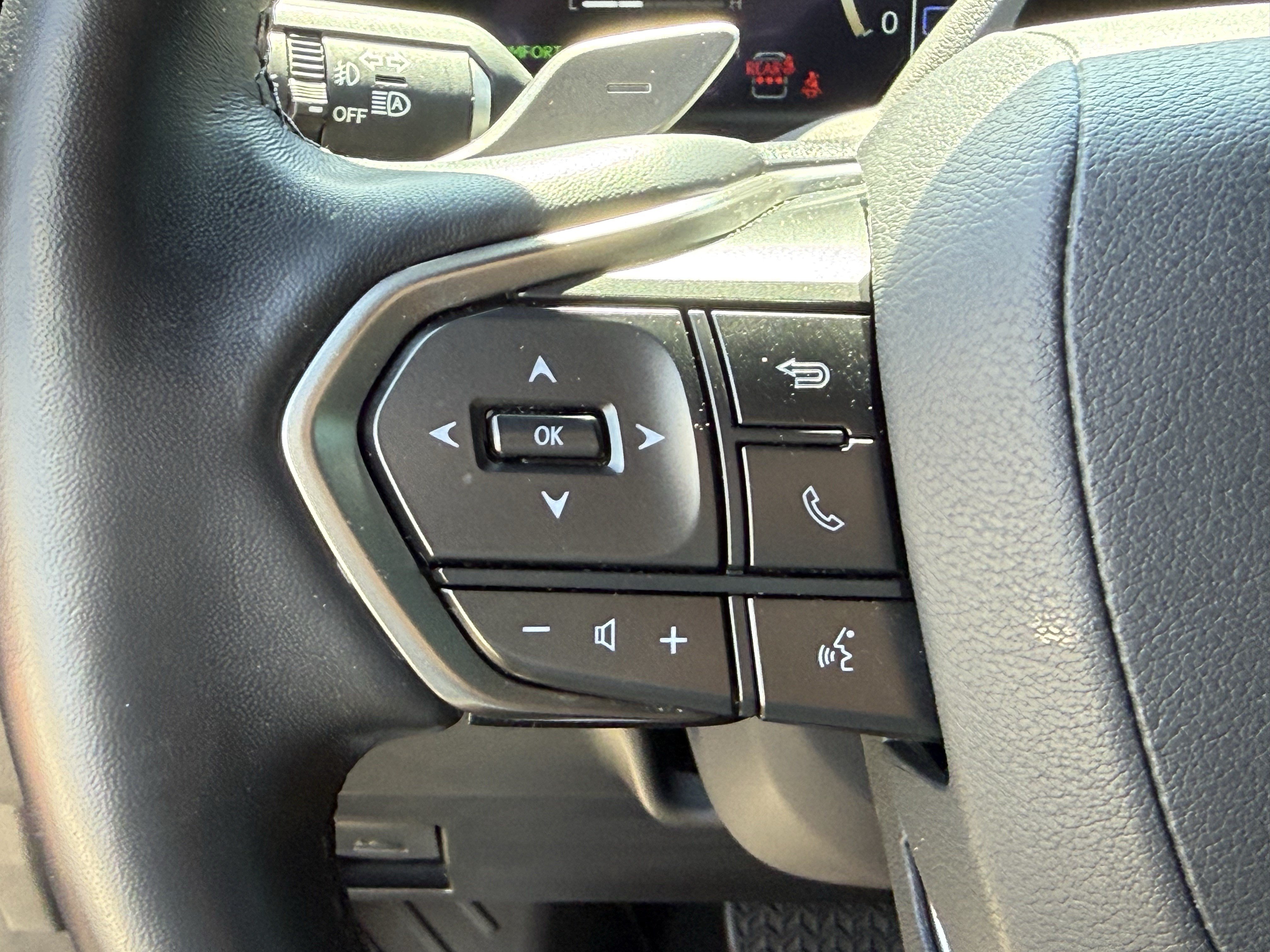 Used 2024 Lexus GX 550 AWD/4WD image 17