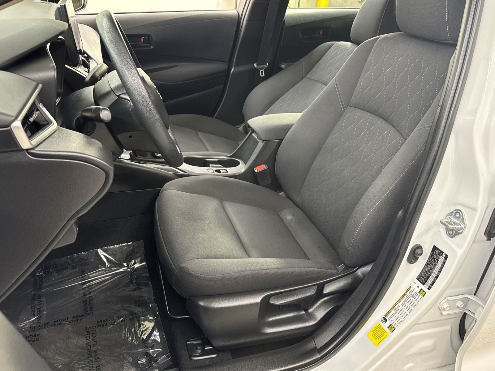 Used 2024 Toyota Corolla LE FWD image 25