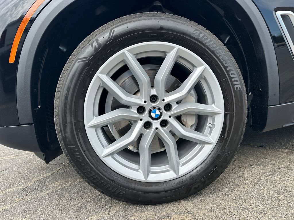 Used 2023 BMW X5 xDrive40i w/ Premium Package image 12
