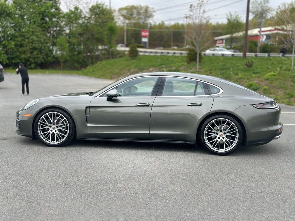Used 2022 Porsche Panamera 4 AWD/4WD image 3