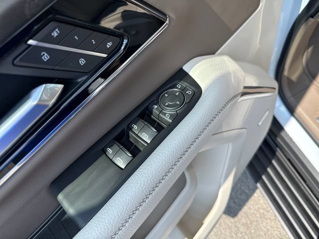 New 2026 GMC Yukon XL Denali w/ Denali Reserve Package AWD/4WD image 11