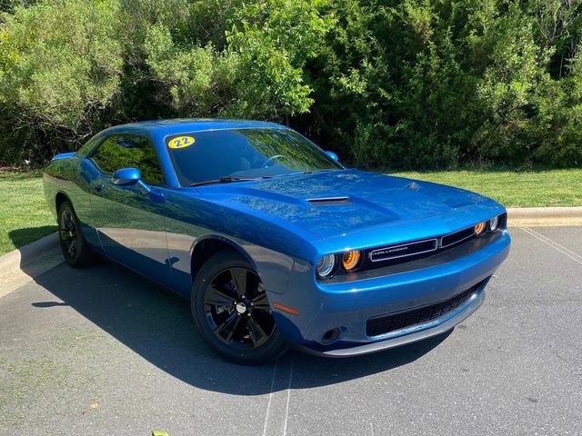 Used 2021 Dodge Challenger SXT RWD image 1