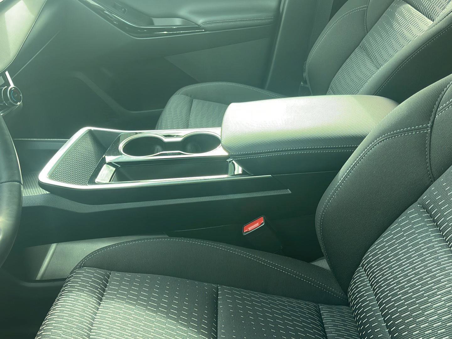 Used 2025 Chevrolet Equinox LT image 8