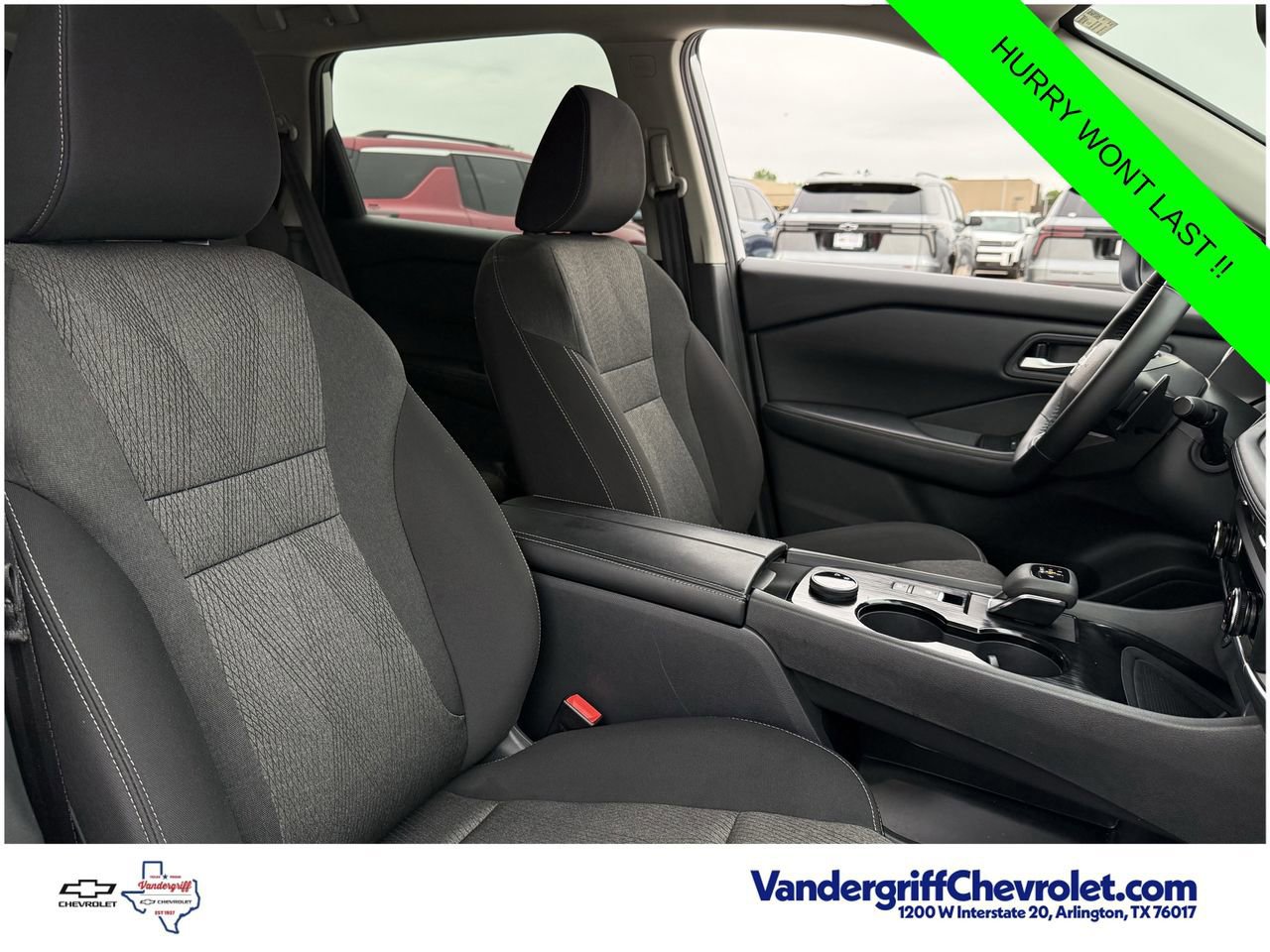 Used 2025 Nissan Rogue SV AWD/4WD image 24