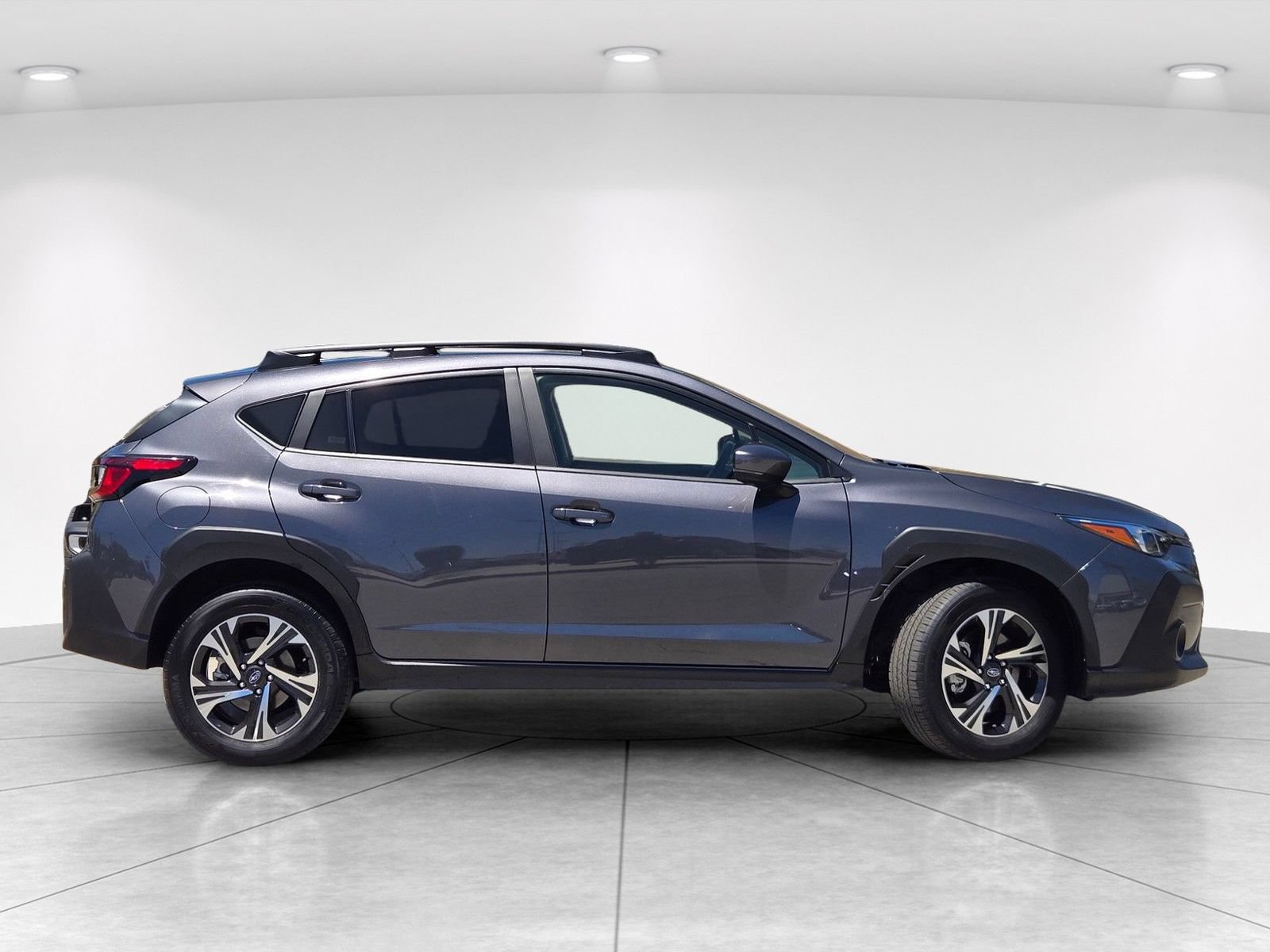Used 2025 Subaru Crosstrek 2.5i Premium AWD/4WD image 3