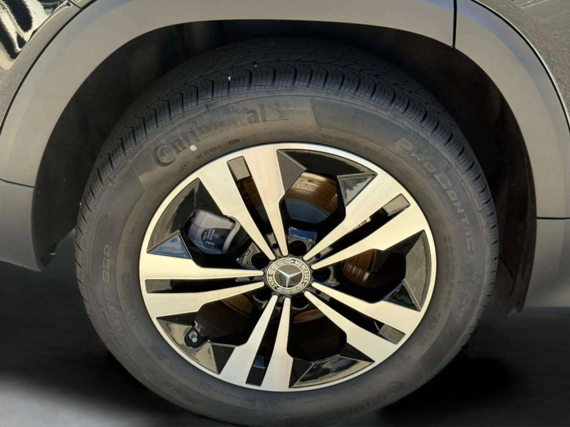 Used 2025 Mercedes-Benz GLB 250 GLB 250 image 24