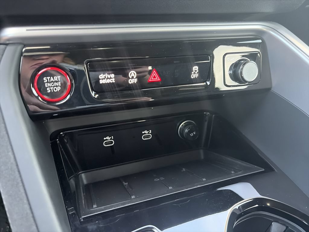 Used 2025 Audi SQ5 Premium Plus AWD/4WD image 22