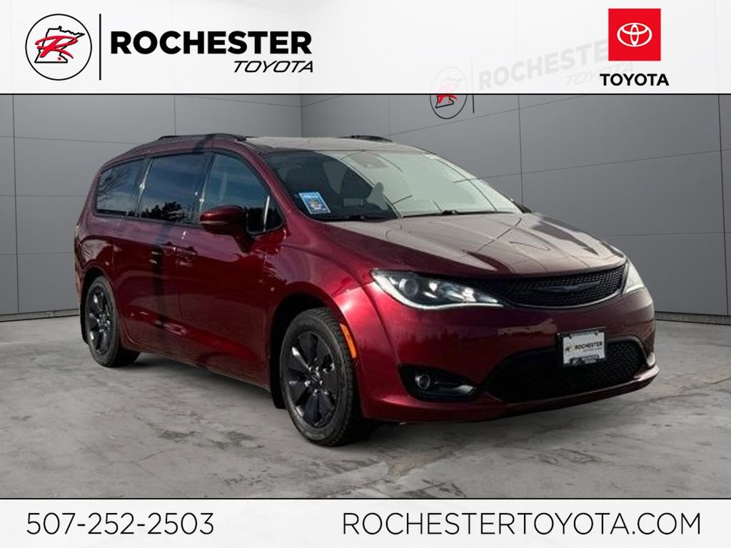 Used 2020 Chrysler Pacifica Limited w/ Advanced Safetytec Group