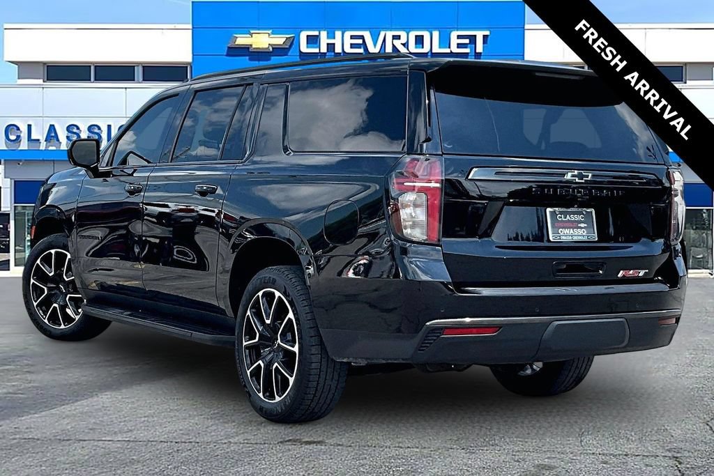 Used 2021 Chevrolet Suburban RST AWD/4WD image 3
