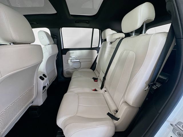 Used 2026 Mercedes-Benz GLB 250 4MATIC image 24