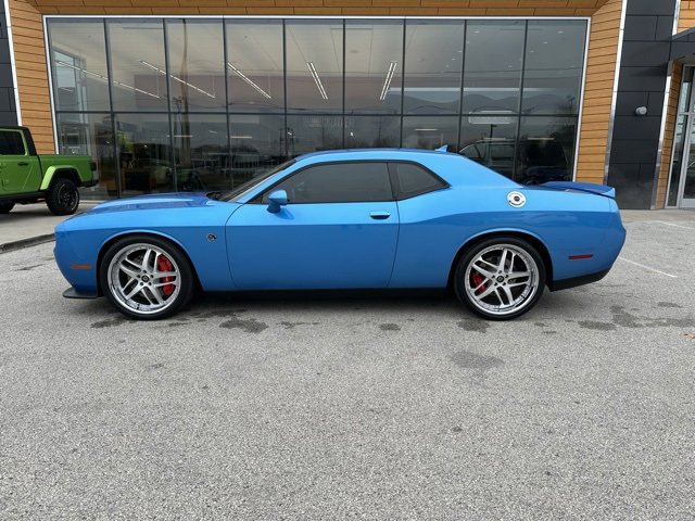 Used 2016 Dodge Challenger SRT Hellcat image 9