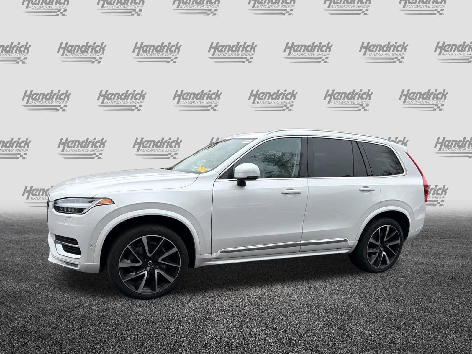 Used 2023 Volvo XC90 B5 Plus w/ Protection Package Premier image 10