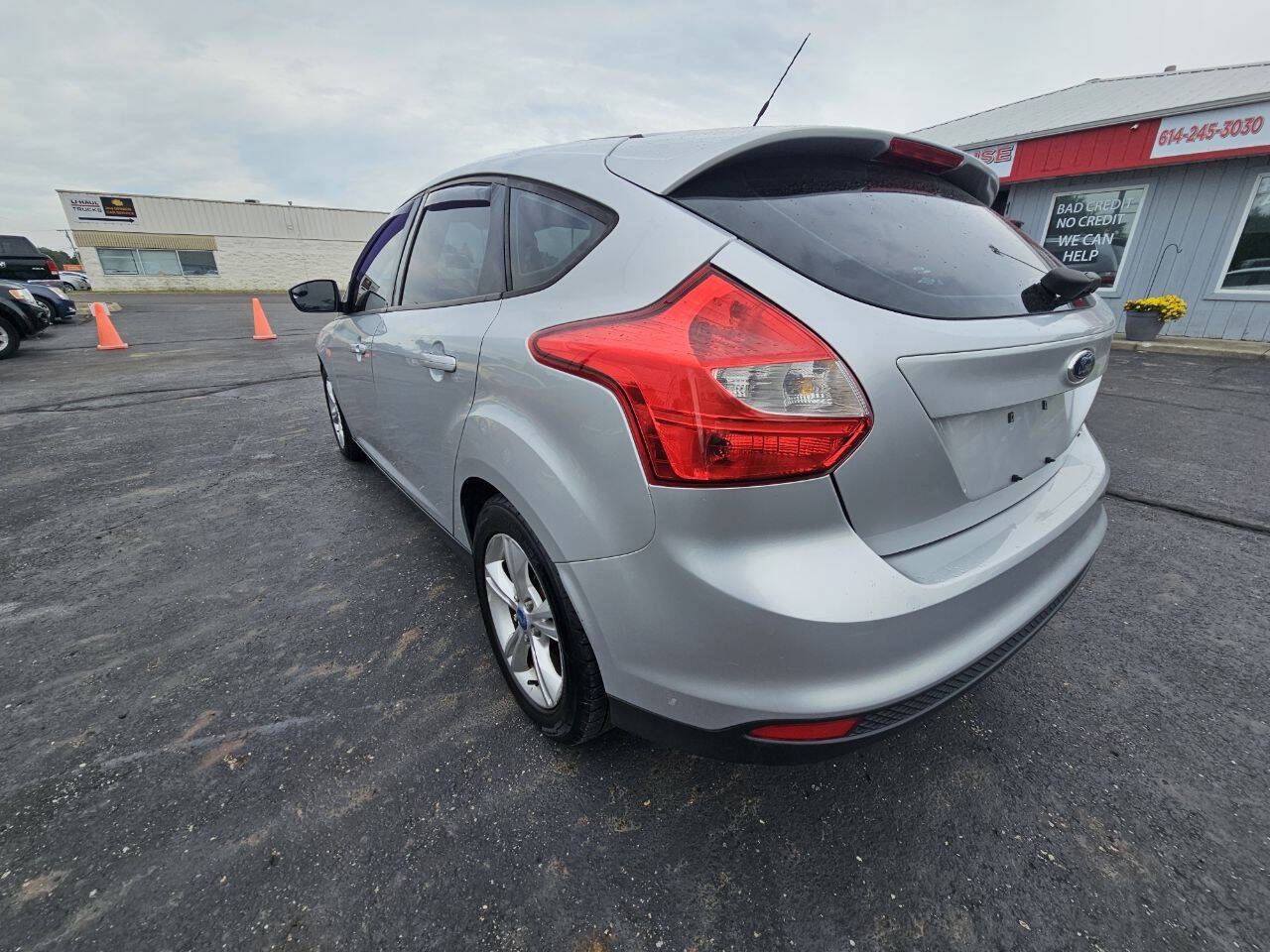 Used 2012 Ford Focus SE FWD image 7
