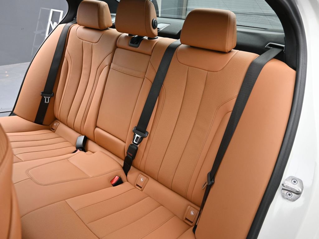 Certified 2023 BMW 530i w/ Convenience Package image 36